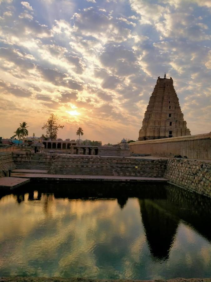 Prajwal Home Stay Hampi Exterior foto
