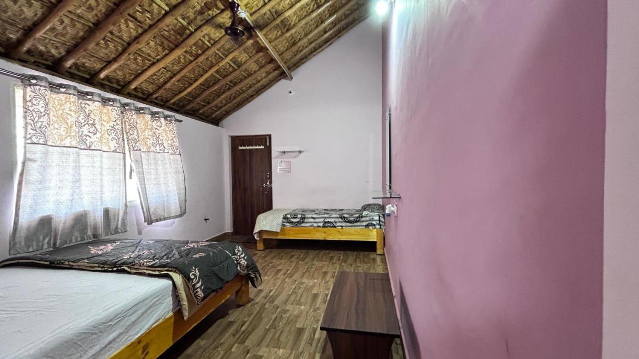 Prajwal Home Stay Hampi Exterior foto