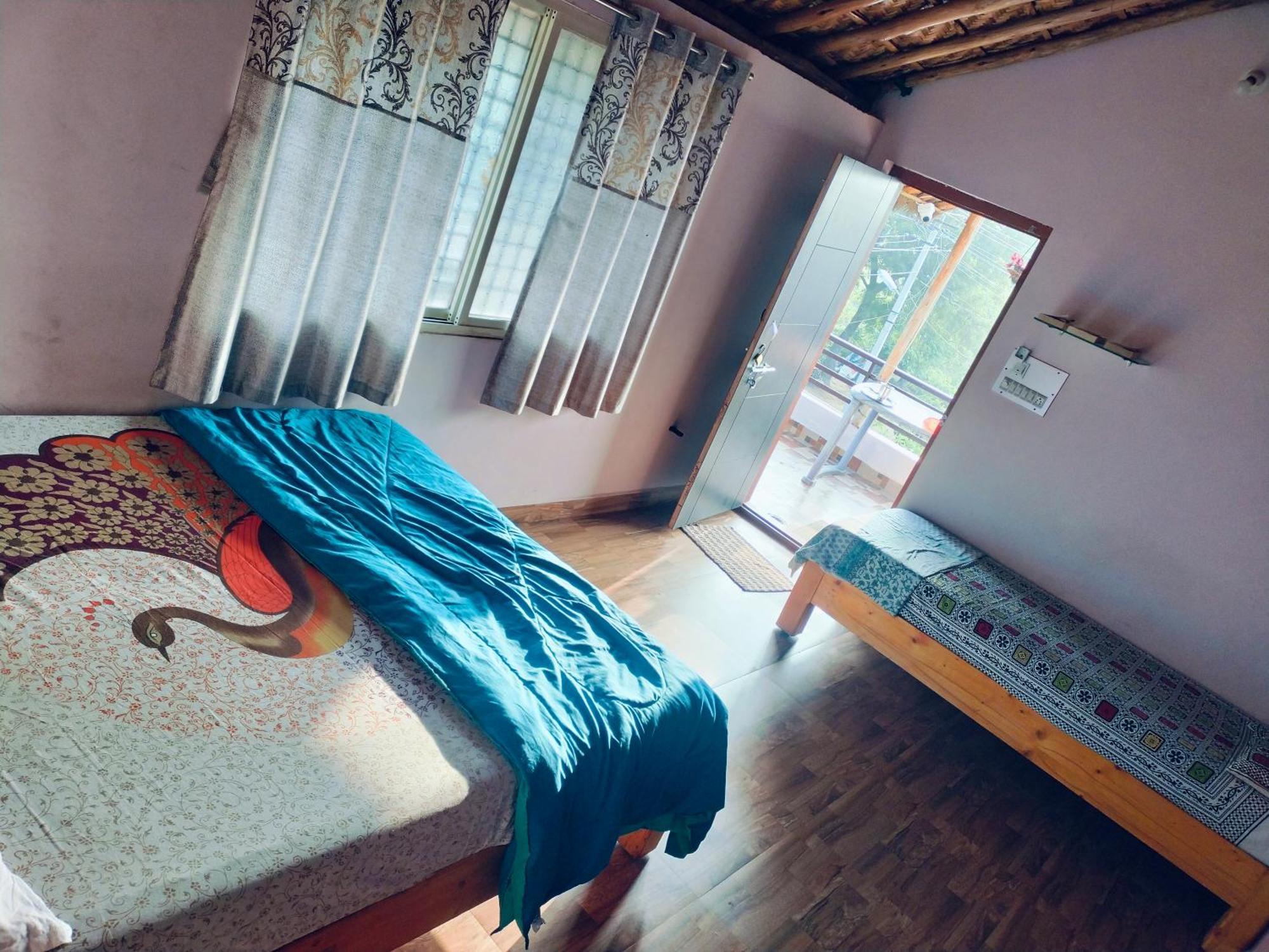 Prajwal Home Stay Hampi Exterior foto